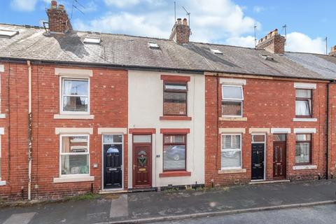 33 Avenue Grove, Harrogate, HG2 7PD