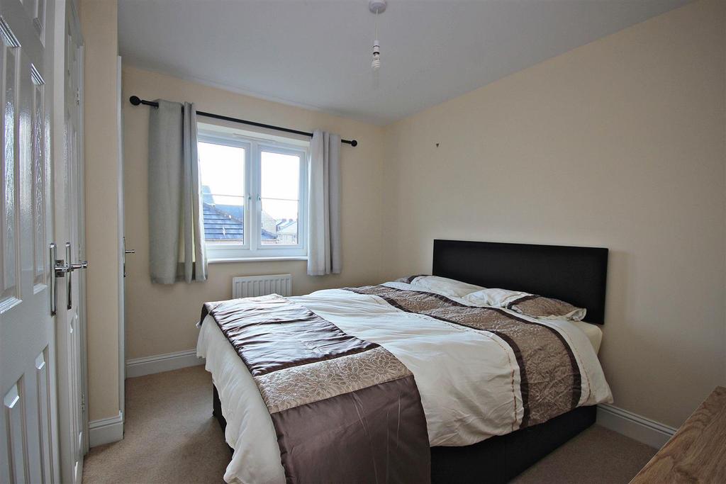 Lily Gardens Dipton, Stanley 4 bed semidetached house £650 pcm (£150 pw)