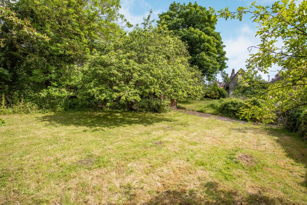 0.45 Acre Gardens