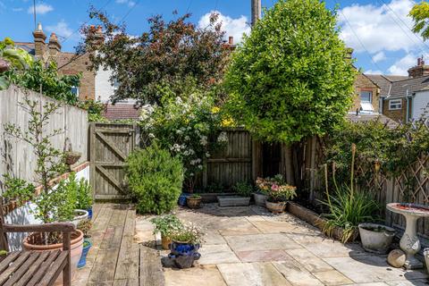 61 Albert Street, Whitstable, CT5 1HT