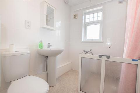 2 bedroom apartment for sale - Staveley Road, Hull