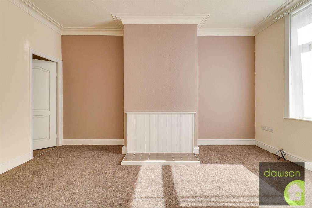 Gordon Street, Elland 2 bed terraced house £130,000