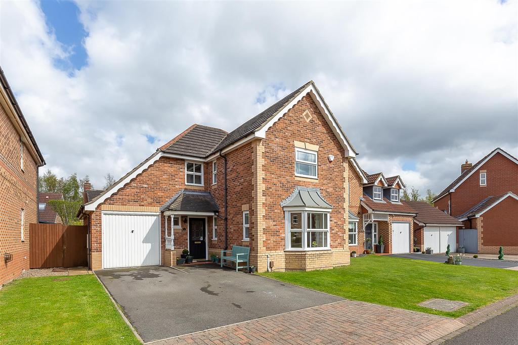 Shawbrow Close, Haydon Grange... 4 bed detached house £335,000