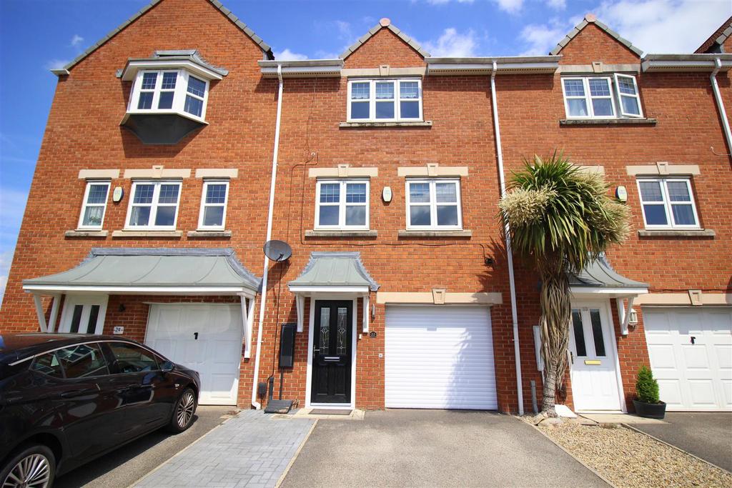 Lowther Drive, Darlington 3 bed townhouse £150,000