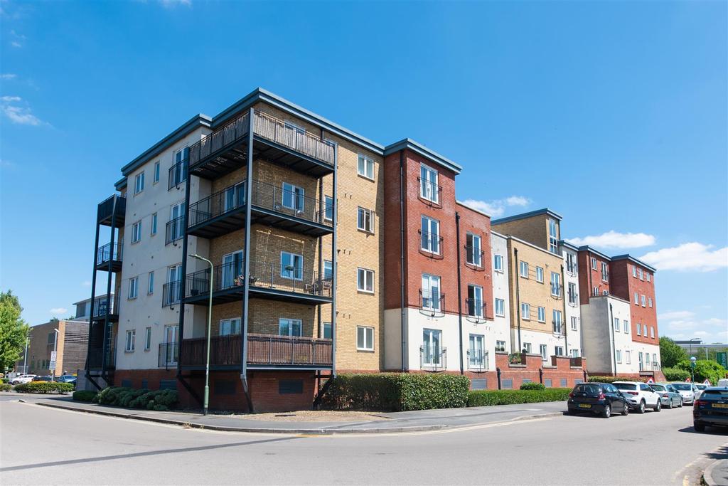 Langstone Way, Mill Hill 2 bed flat £400,000