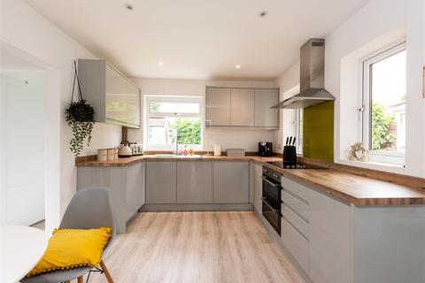 21 Hollyfield Road, Sutton Coldfield, B75 7SN