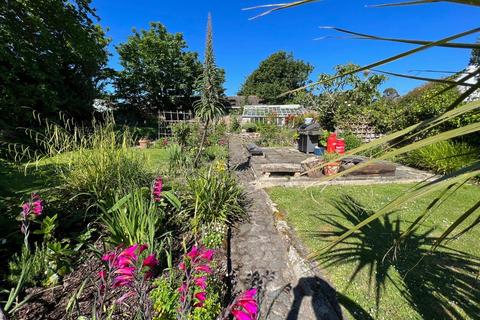 4 bedroom townhouse for sale, Little Street, Alderney