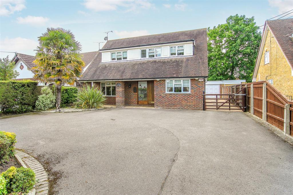 Hook End Road, Hook End, Brentwood 4 bed detached house for sale £925,000