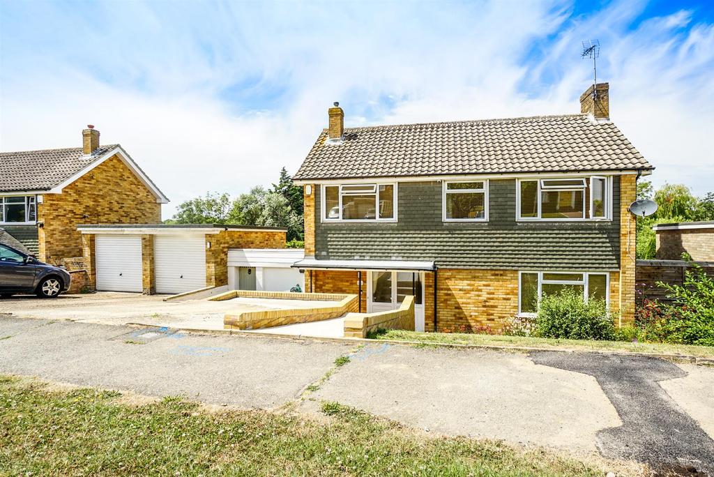 Fern Road, St. LeonardsOnSea 4 bed detached house £490,000