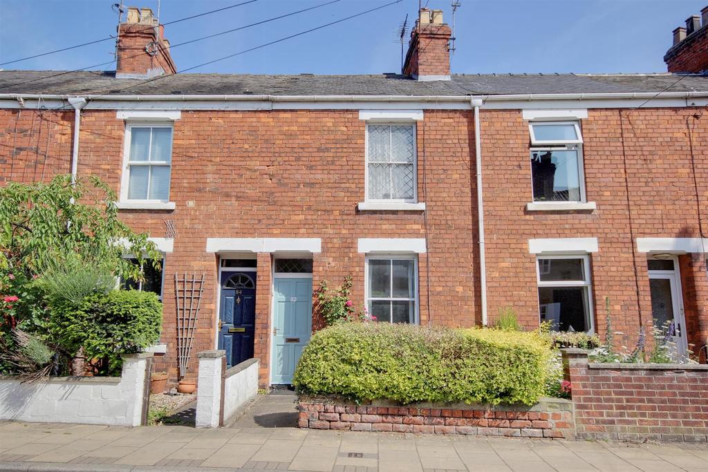 Minster Beverley 2 bed terraced house £190,000