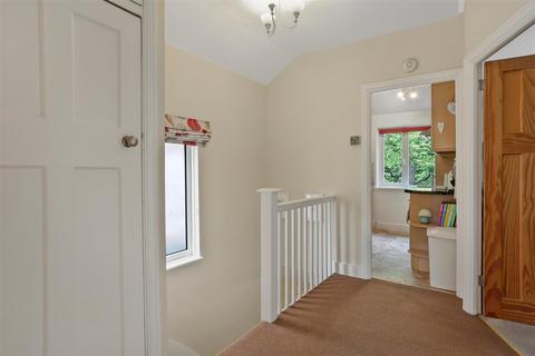 65a Pound Street, Carshalton, SM5 3PG