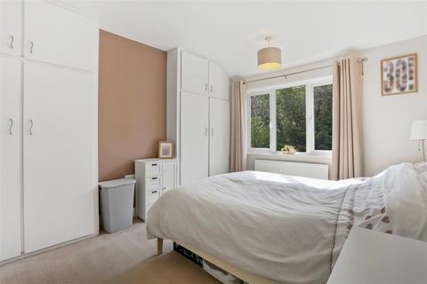 65a Pound Street, Carshalton, SM5 3PG