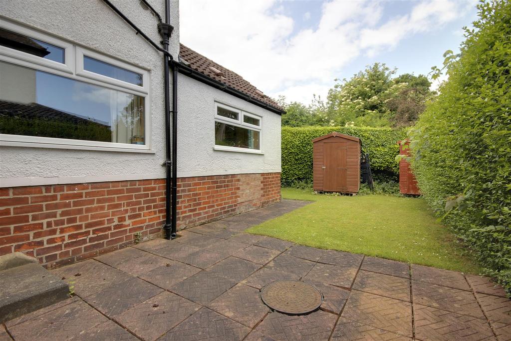 Rear Patio &amp; Lawn