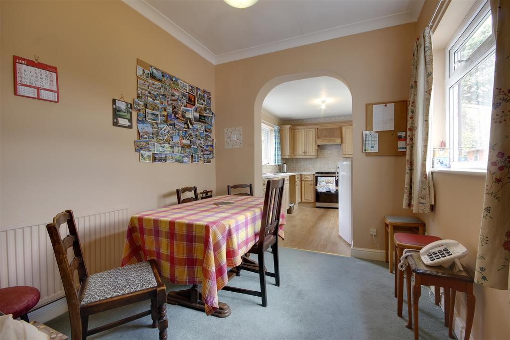 Breakfast Room