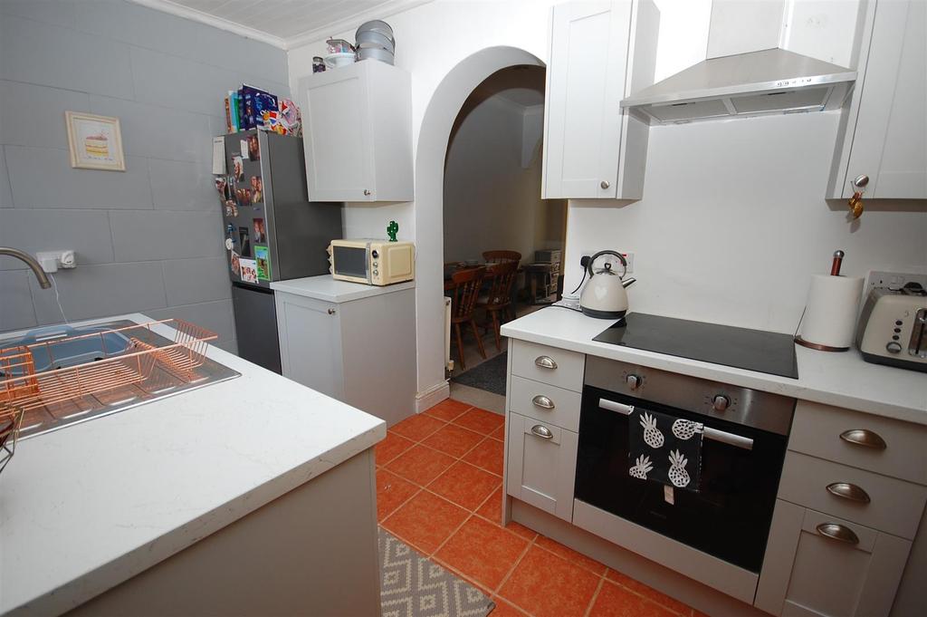 54kirkgate KITCHEN.JPG