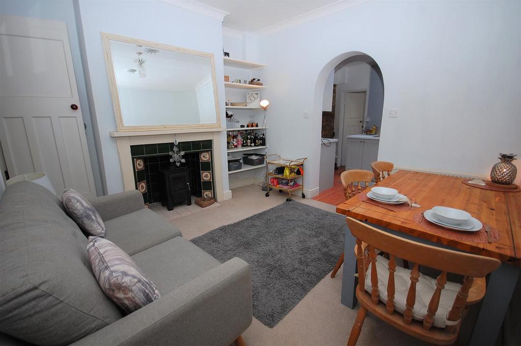 54kirkgate DININGROOM.JPG