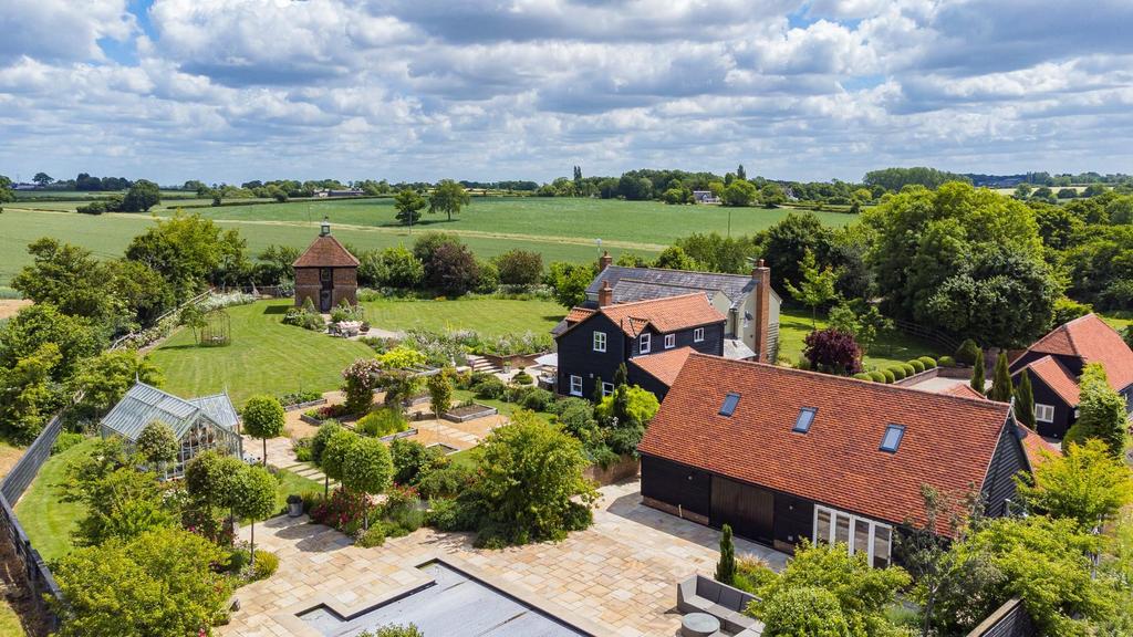 Upper Howe Street, Finchingfield 5 bed detached house £1,875,000