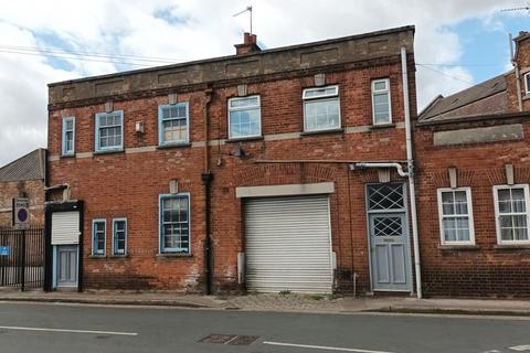 Shop to rent, 26-32 Holderness Road, Hull, East Riding Of Yorkshire, HU9 1EG