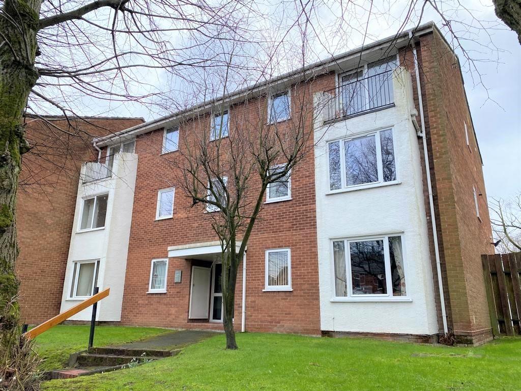 Egerton Road, AshtonOnRibble, Preston 2 bed apartment £105,000