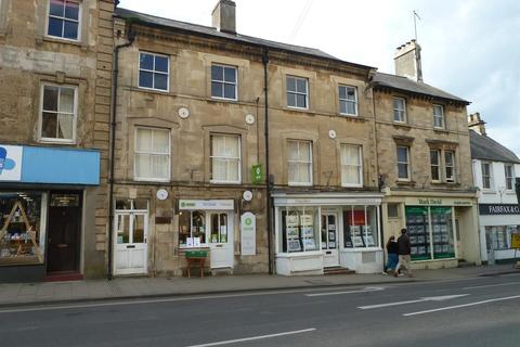 Property to rent - Market Place, Chipping Norton