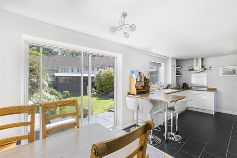12 Lyne Way, Hemel Hempstead, HP1 3PL