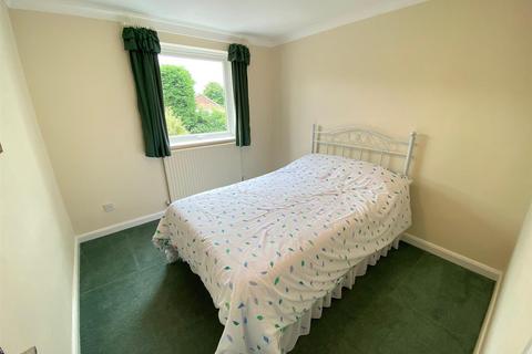 1 Beeston Close, Brierley Hill, DY5 3JQ