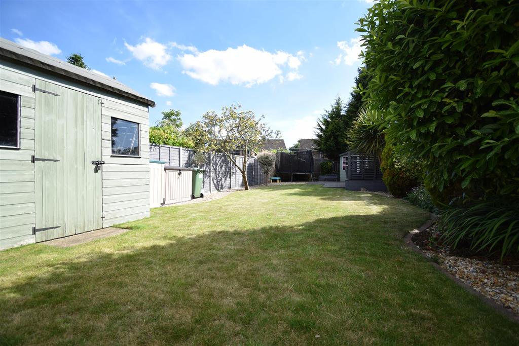Windermere Road, Longlevens 3 bed semidetached house £380,000