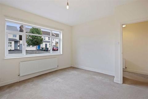 84a Avenue Road, Beckenham, BR3 4SA