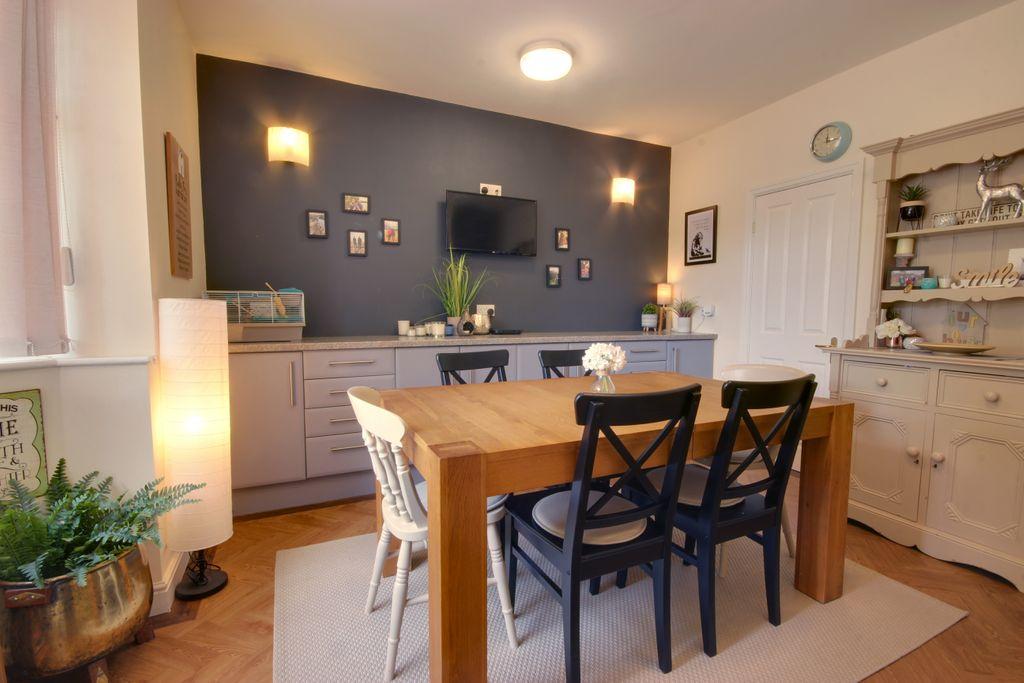 The Leases, Beverley HU17 8LG 3 bed detached house £340,000
