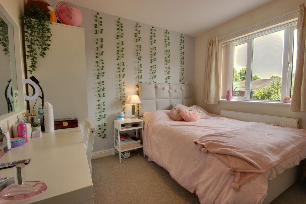 Bedroom 2 (Double with Ensuite)