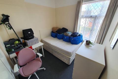 3 Boughey Road, Stoke-on-trent, ST4 2BZ