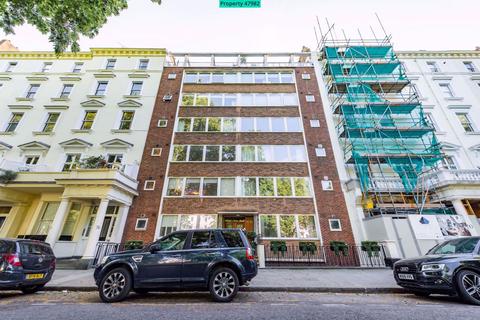 undefined, St. Georges Square, London, SW1V