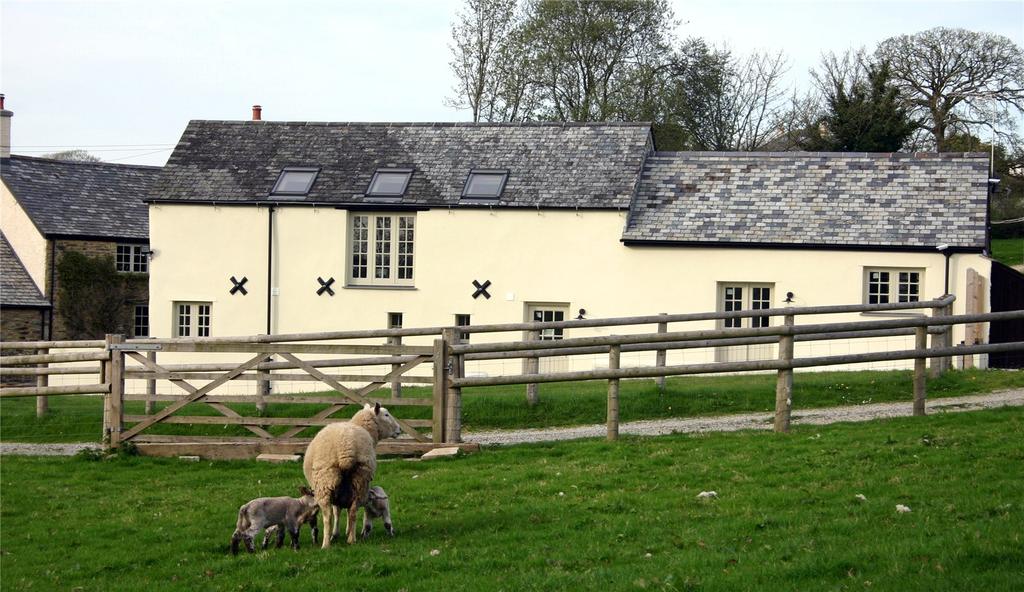 Lamerton, Tavistock, Devon, PL19 2 bed detached house £595,000