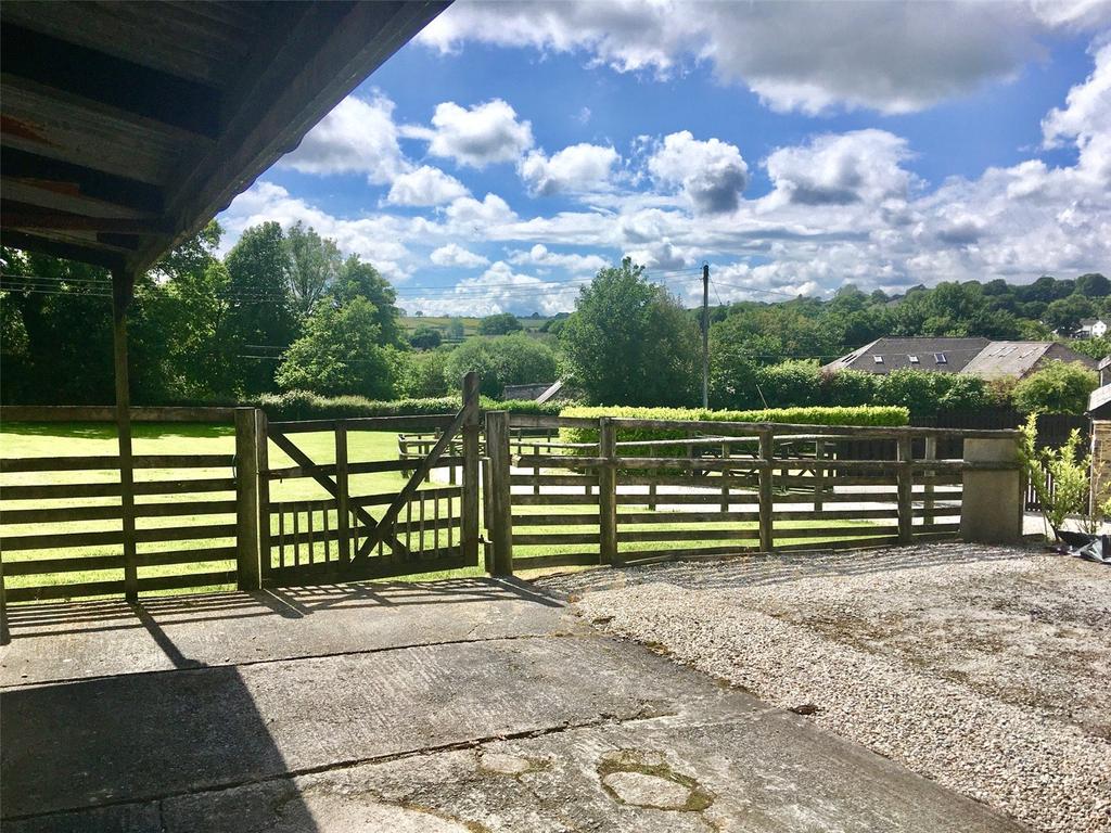 Lamerton, Tavistock, Devon, PL19 2 bed detached house £595,000