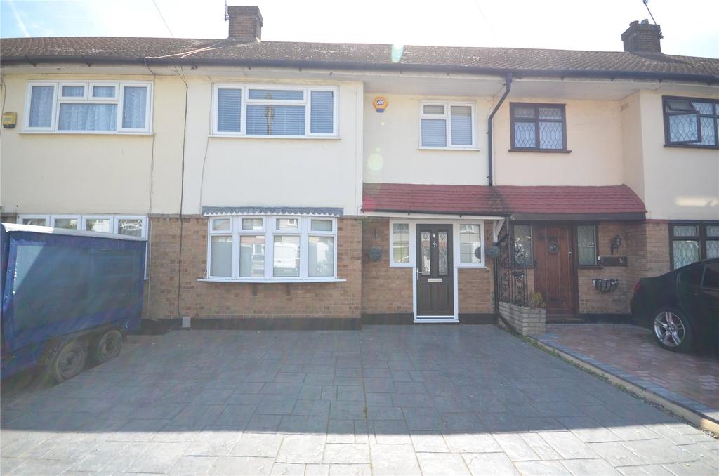 Nelson Road, Rainham, Essex, RM13 3 bed terraced house £1,750 pcm (£