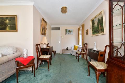 7 Ashurst Gardens, Cliftonville, Margate, CT9 3HW