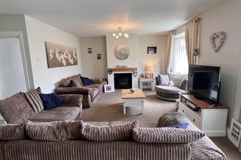 2 Dingat Terrace, Llandovery, SA20 0BB