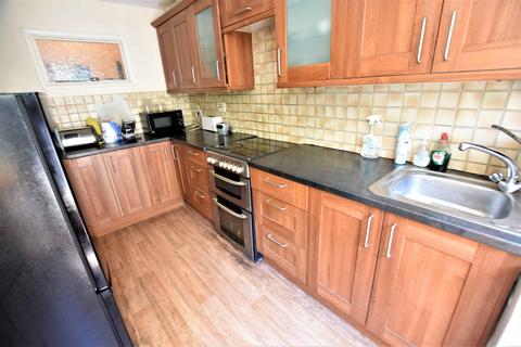 15 Manor Gardens, London, W3 8JU