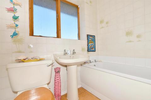 4 Cranmer Close, Lewes, BN7 2JN
