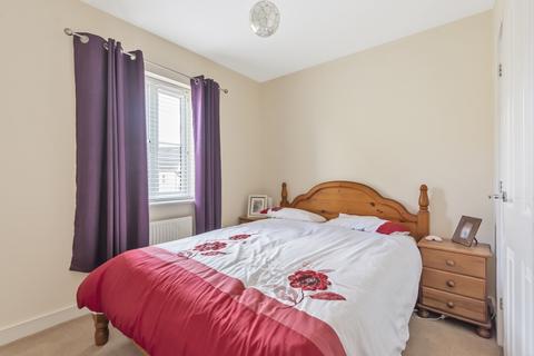 3 Boundary Way, Carterton, OX18 1LT