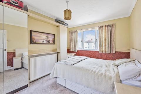 77 Bowness Avenue, Didcot, OX11 8NE