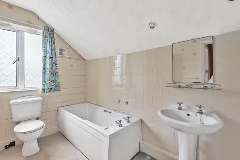 77 Bowness Avenue, Didcot, OX11 8NE