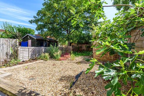 9 Cobham Road, Kingston Upon Thames, KT1 3AE
