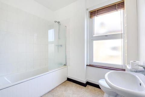 9 Cobham Road, Kingston Upon Thames, KT1 3AE