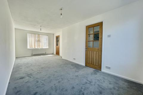 17 Binsted Close, Eastbourne, BN22 9RT