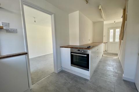 17 Binsted Close, Eastbourne, BN22 9RT