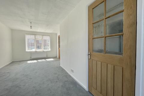 17 Binsted Close, Eastbourne, BN22 9RT