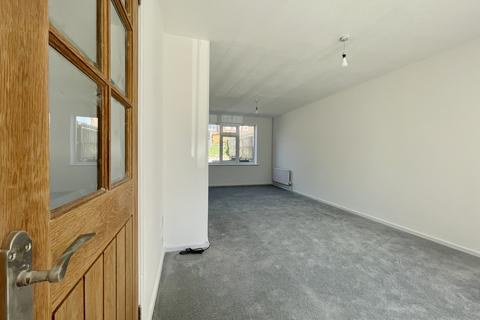 17 Binsted Close, Eastbourne, BN22 9RT
