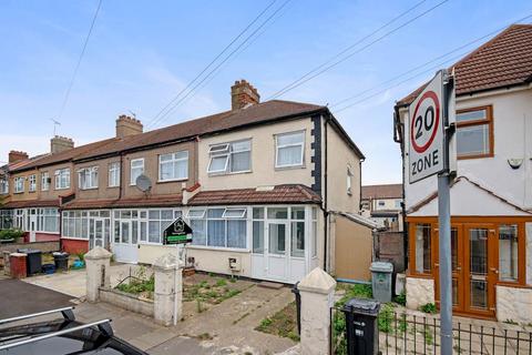 3 bedroom terraced house for sale, Ilford,, IG1