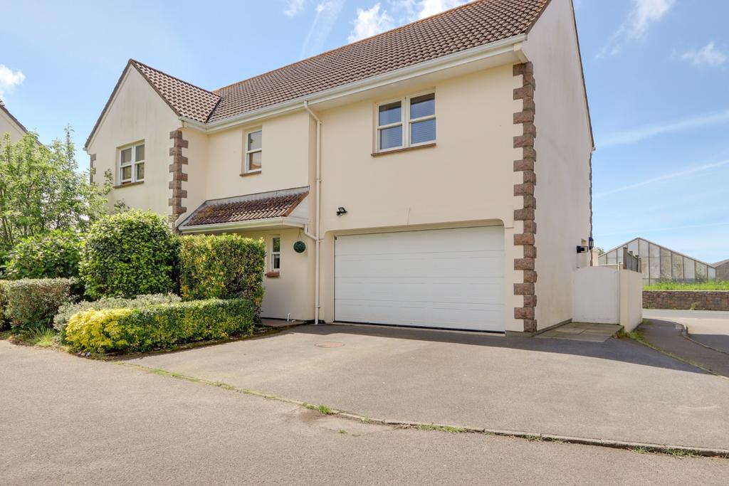 Maufant Lodge, 4 bed detached house £1,495,000